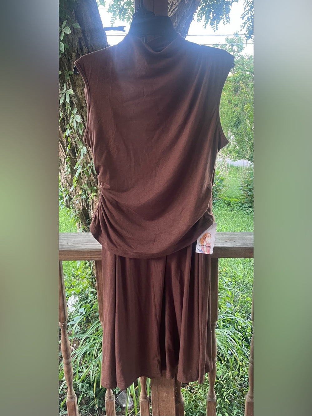 Pretty Garden Sleeveless Brown Two-Piece Set Size Large